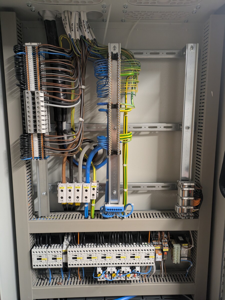 Professionaalselt paigaldatud elektrisüsteem